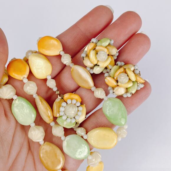 VTG Mid Century Necklace & Clip Earrings Set Beaded Pastel Stamped Hong Kong - Picture 2 of 12